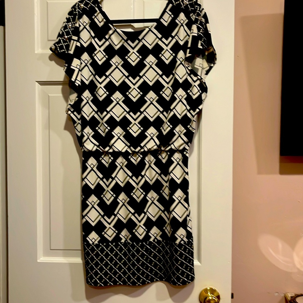 White House black market dress. Size small. Excellent condition.